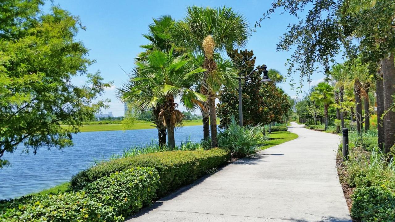 Apartamento Gorgeous 1st-floor, End Unit W Lakeview *